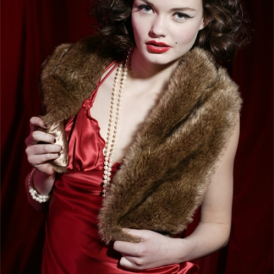 Elegantly scant