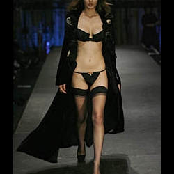 Trelise Cooper Lingerie Autumn winter 2007 - 15240