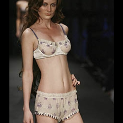 Trelise Cooper lingerie outono inverno 2007 - 15242