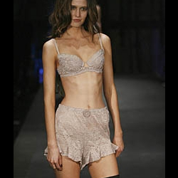 Trelise Cooper Lingerie Autumn winter 2007 - 15243