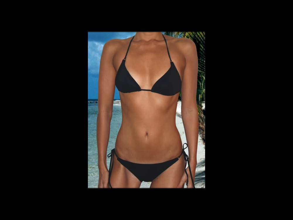 Elizabeth Hurley beach